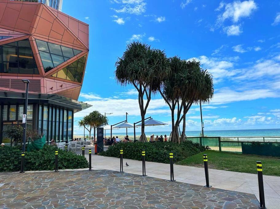 Costa Solas - 50m From The Beach Gold Coast